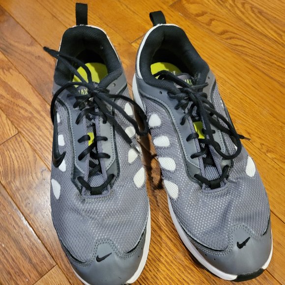 Nike Air Max Size 10.5 Mens - Picture 2 of 5